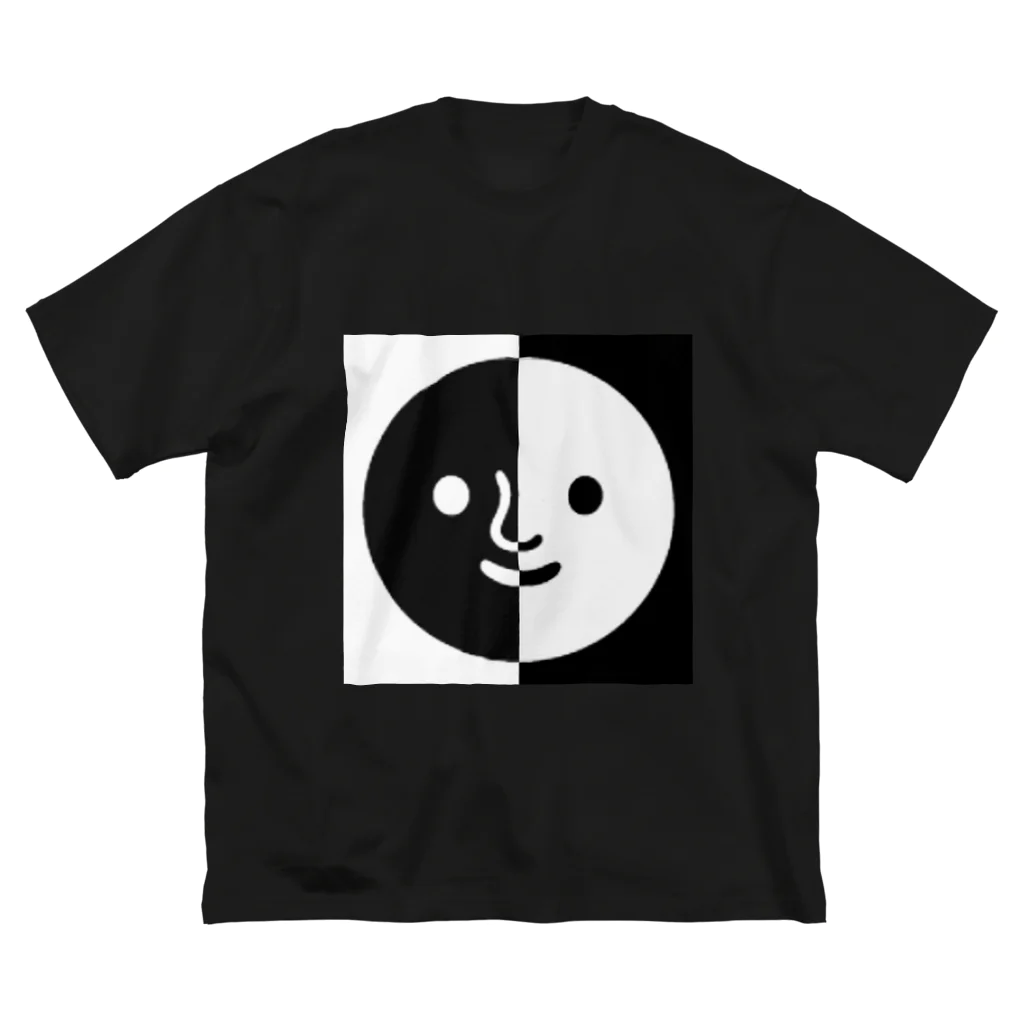 くろがおの半分なくろがお🌗 ビッグシルエットTシャツ