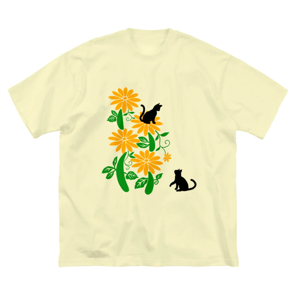 MegSan's free design🌷のフラワーキャットタワー(黒猫) ビッグシルエットTシャツ