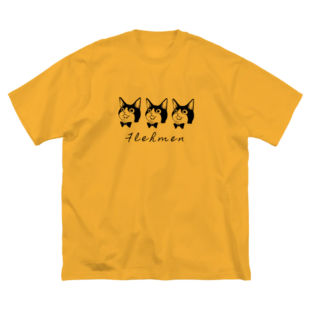 TURUKAMEHONPO.のフレーメン反応のねこ ビッグシルエットTシャツ