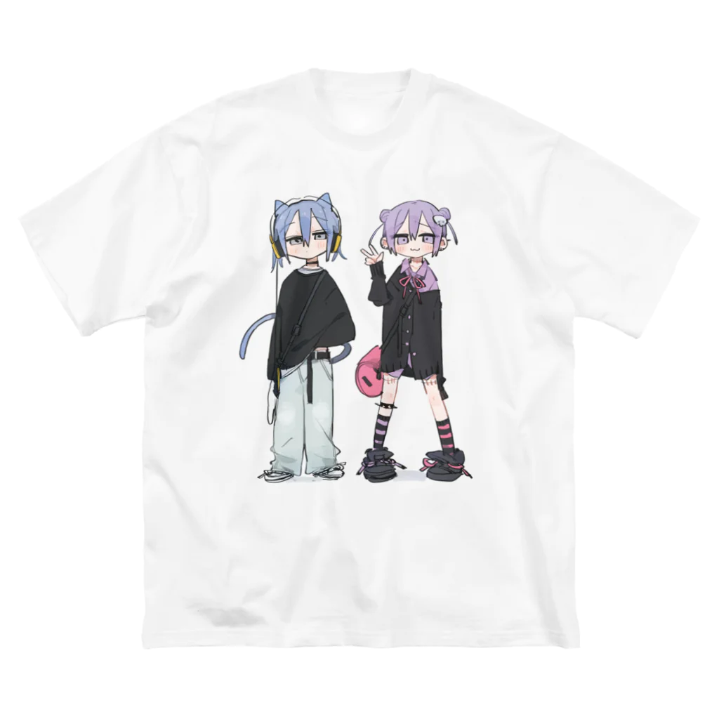 猫さんの春きたTシャツ ビッグシルエットTシャツ