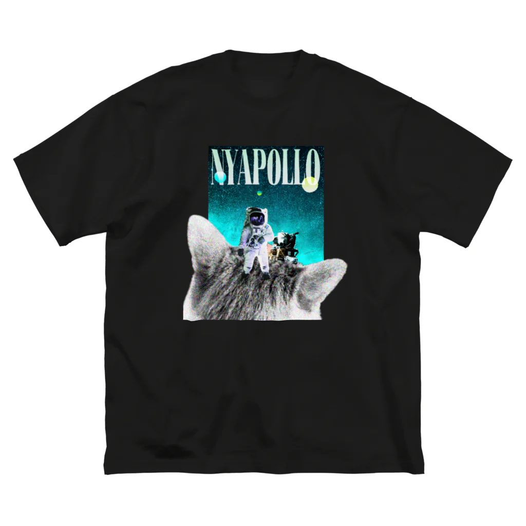 あっきー 🐈ねこ専門デザイナーのNYAPOLLO Big T-Shirt