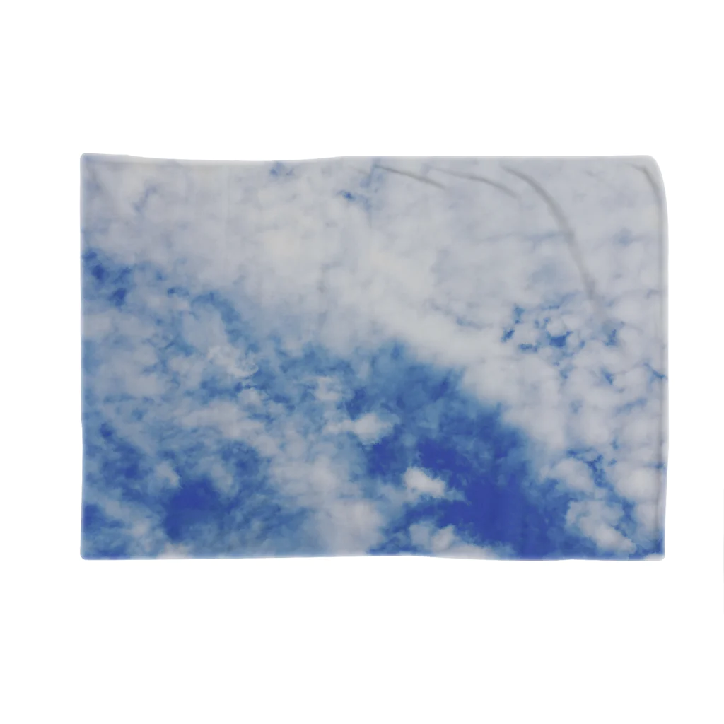 shizukusanの棚の雲 Blanket