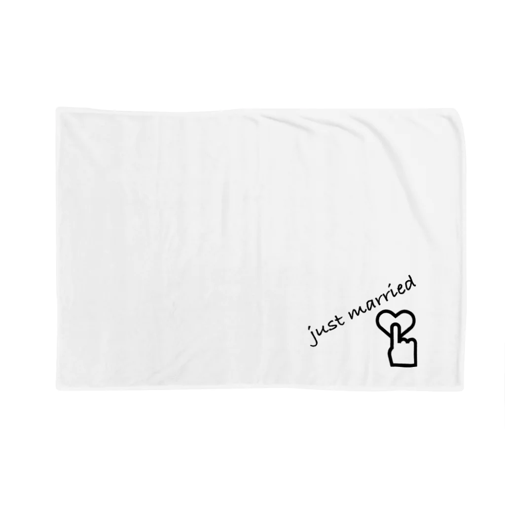 MMrisamorのjust married Blanket