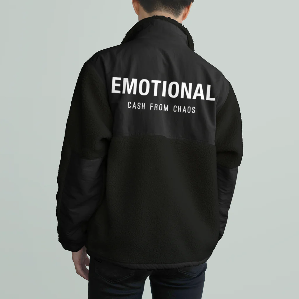 社会不適合制服の背面　EMOTIONAL CASH from CHAOS Boa Fleece Jacket