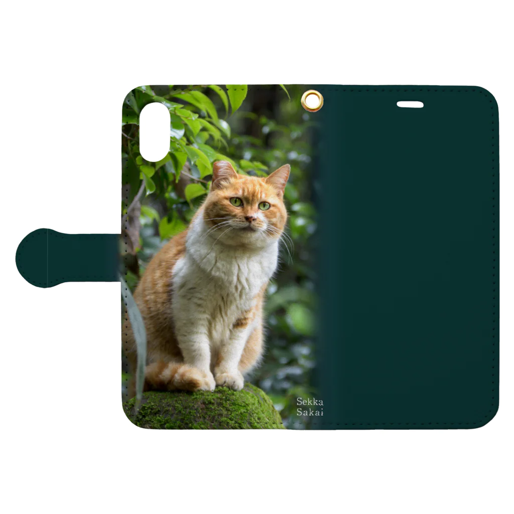 ＊Atelier Sumaco＊の【 森ねこ/サスケ 】 iPhone 手帳型ケース 手帳型スマホケースを開いた場合(外側)