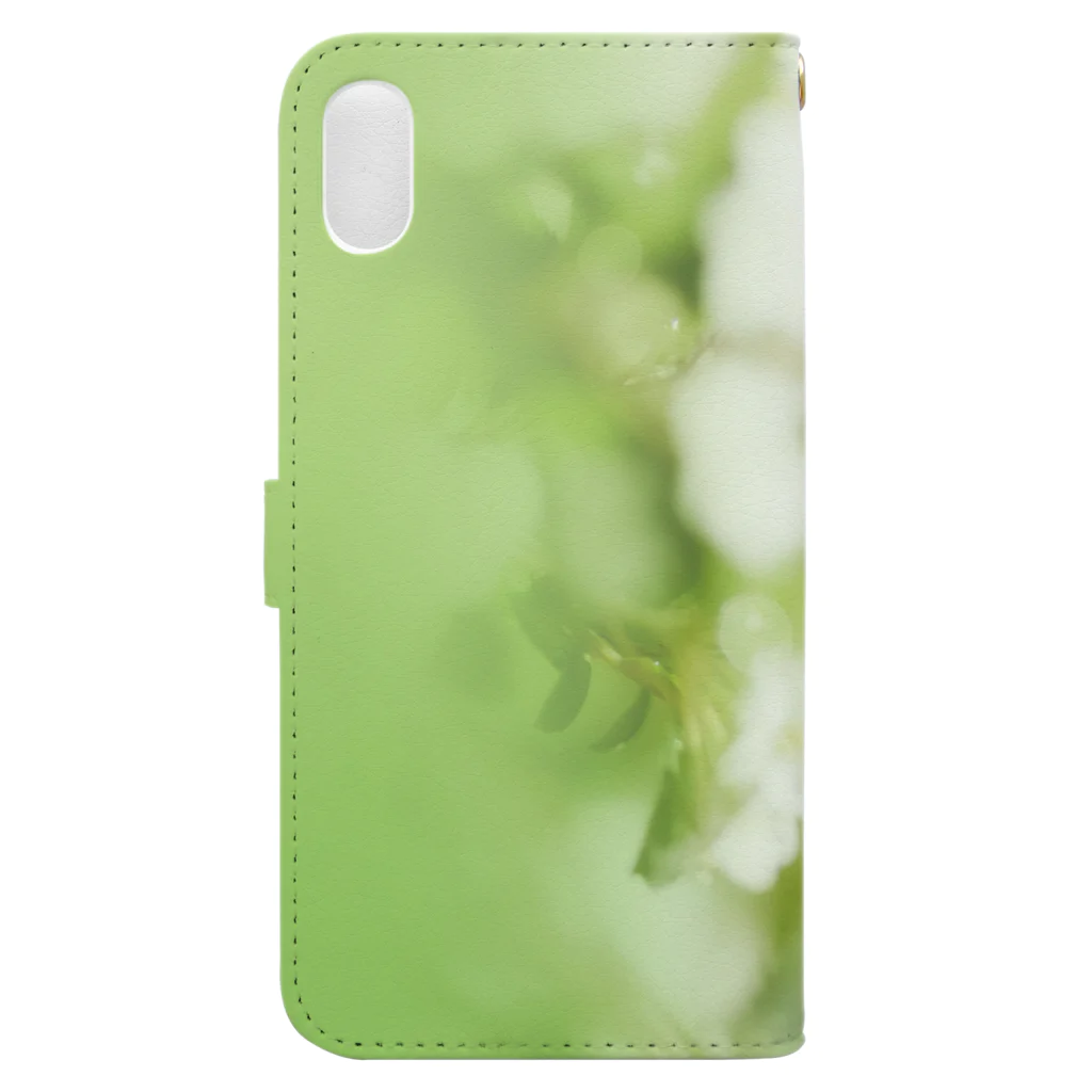 akane_art（茜音工房）の花フォト（てんとう虫とコデマリ） Book-Style Smartphone Case :back