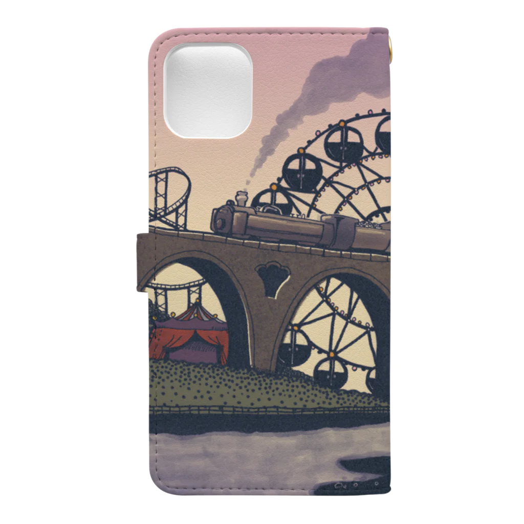 マキバドリの蒸気機関車と遊園地（ピンクパープル） Book-Style Smartphone Case :back