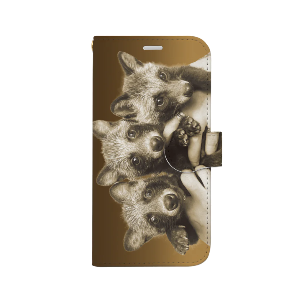 有限会社サイエンスファクトリーの【iPhone12mini専用データ】(狸カラー)タヌキの3姉妹 手帳型スマホケース