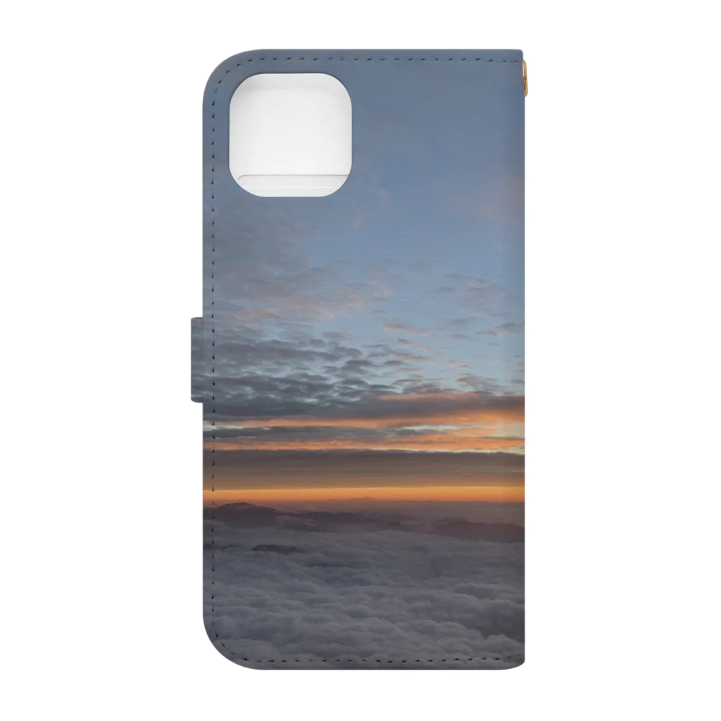 タツノオトシゴローズのsea ​​of ​​clouds no.2 Book-Style Smartphone Case :back