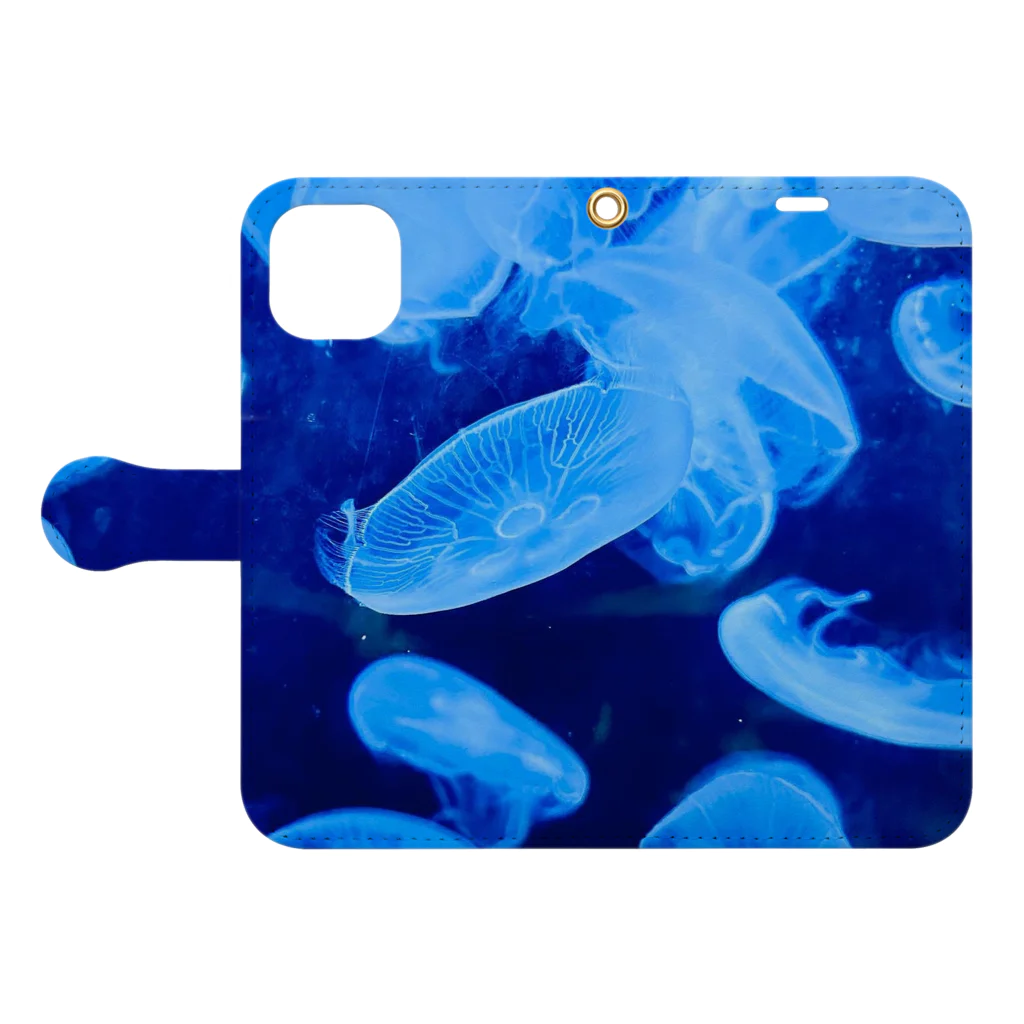 はじまりはじまり堂の《水中遊びPictures》Jellyfish blue Book-Style Smartphone Case:Opened (outside)