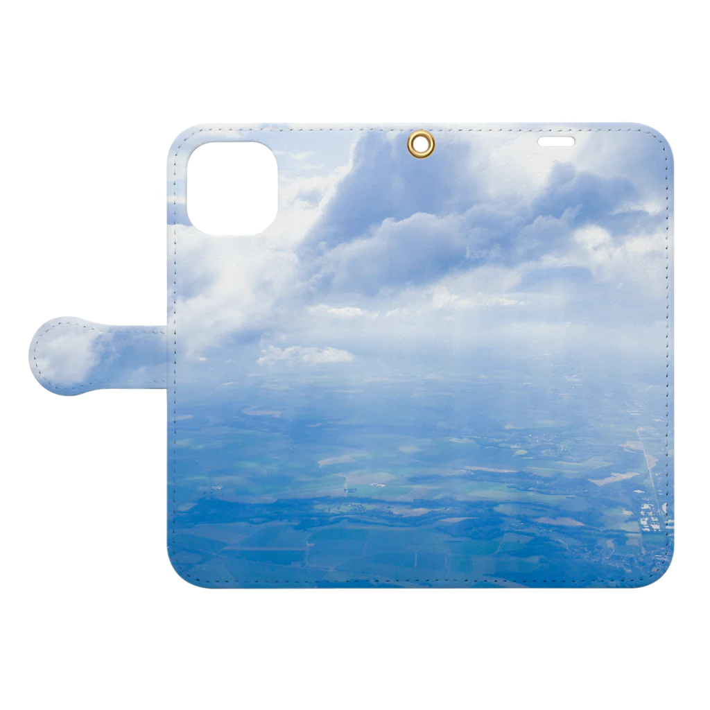 リンの工作室の雲と森と街　空　 Clouds, Forest and City 手帳型スマホケースを開いた場合(外側)