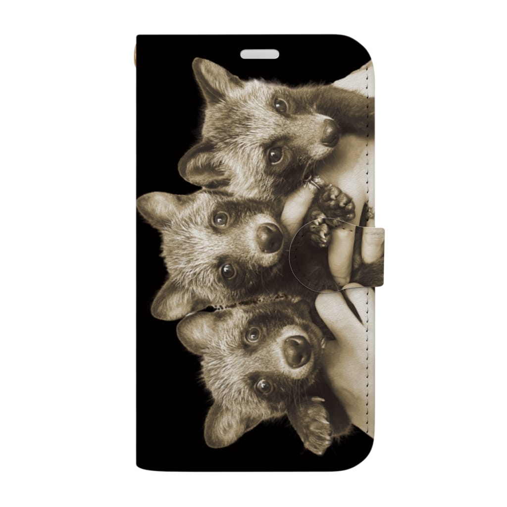 【iPhone14Pro/13Pro専用データ】(黒)タヌキの3姉妹 / 有限会社サイエンスファクトリー ( science_factory