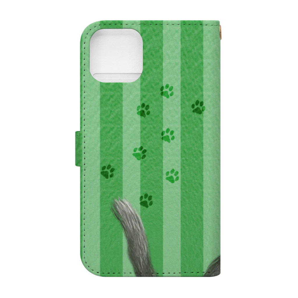 かわいいもののおみせ　いそぎんちゃくのお魚にゃーvar.3もふもふ　灰猫　グリーン　ストライプ　肉球マーク付き Book-Style Smartphone Case :back