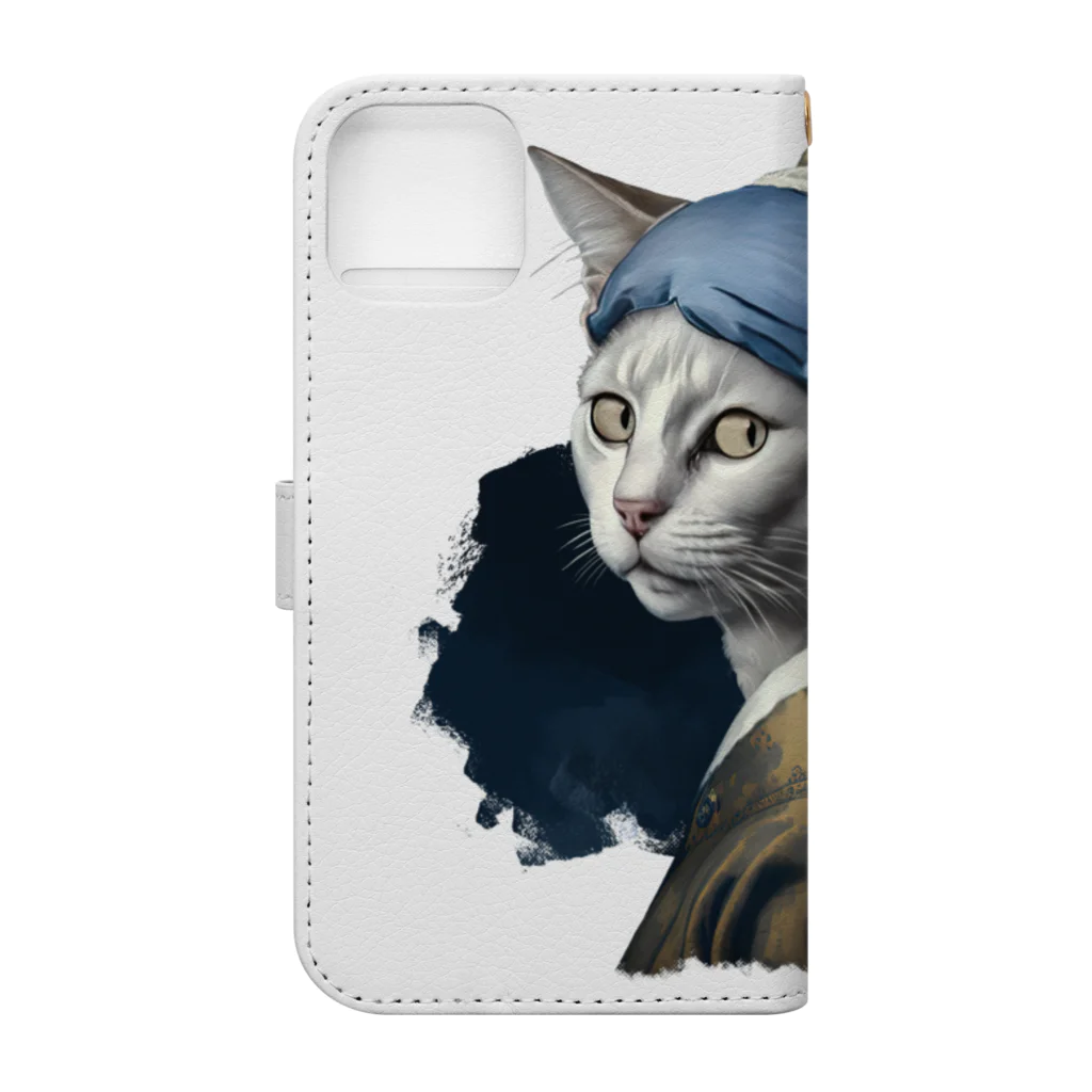 Hamidusのパールイヤリングをした猫- Vermeerの笑える絵画 Book-Style Smartphone Case :back