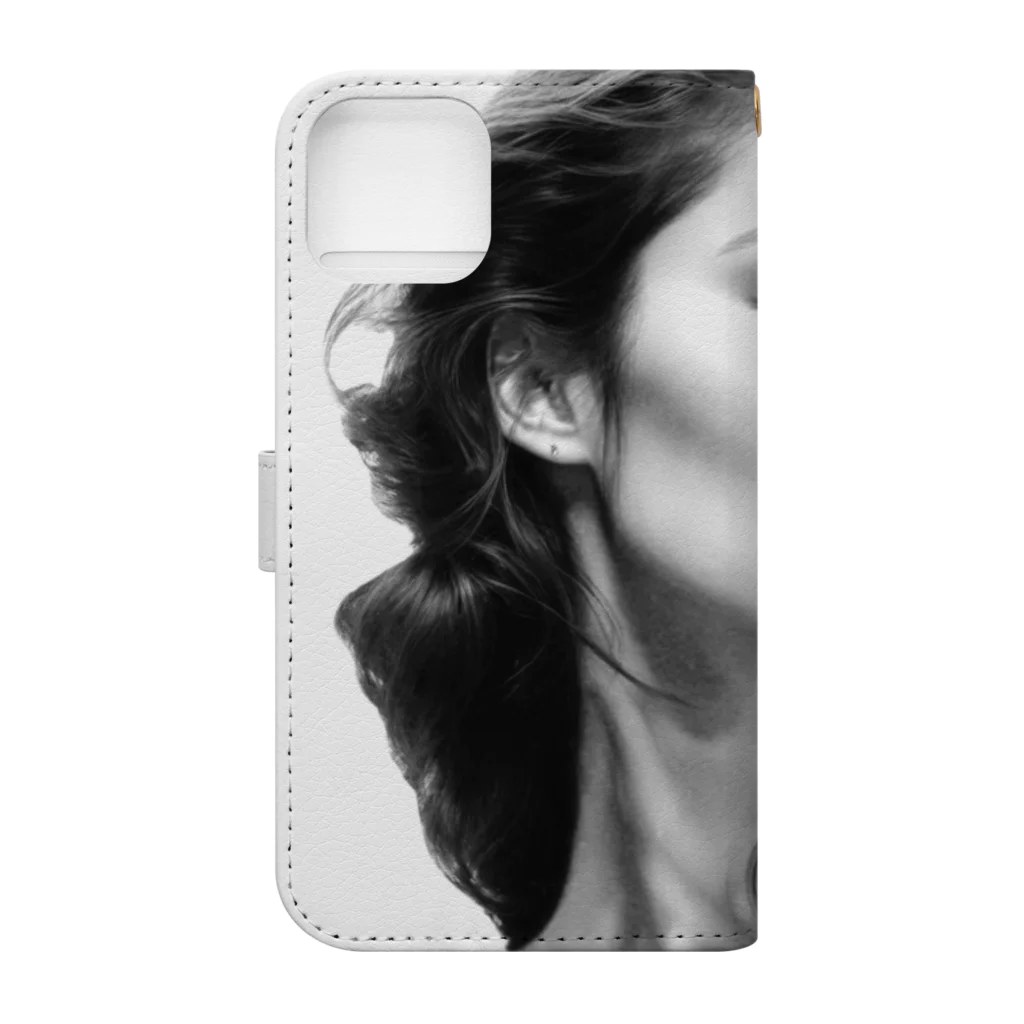 infinexus_dsgnのmonochrome woman Book-Style Smartphone Case :back