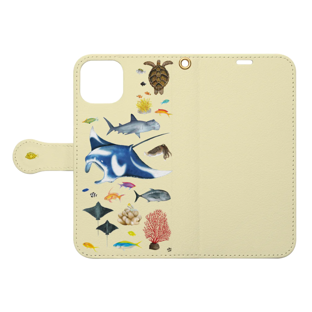 uminomadoの八重山の海の中 iPhone14 Book-Style Smartphone Case:Opened (outside)