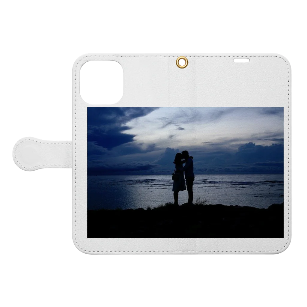 ののちゃんのフォトプリントショップの海夕方カップル Book-Style Smartphone Case:Opened (outside)