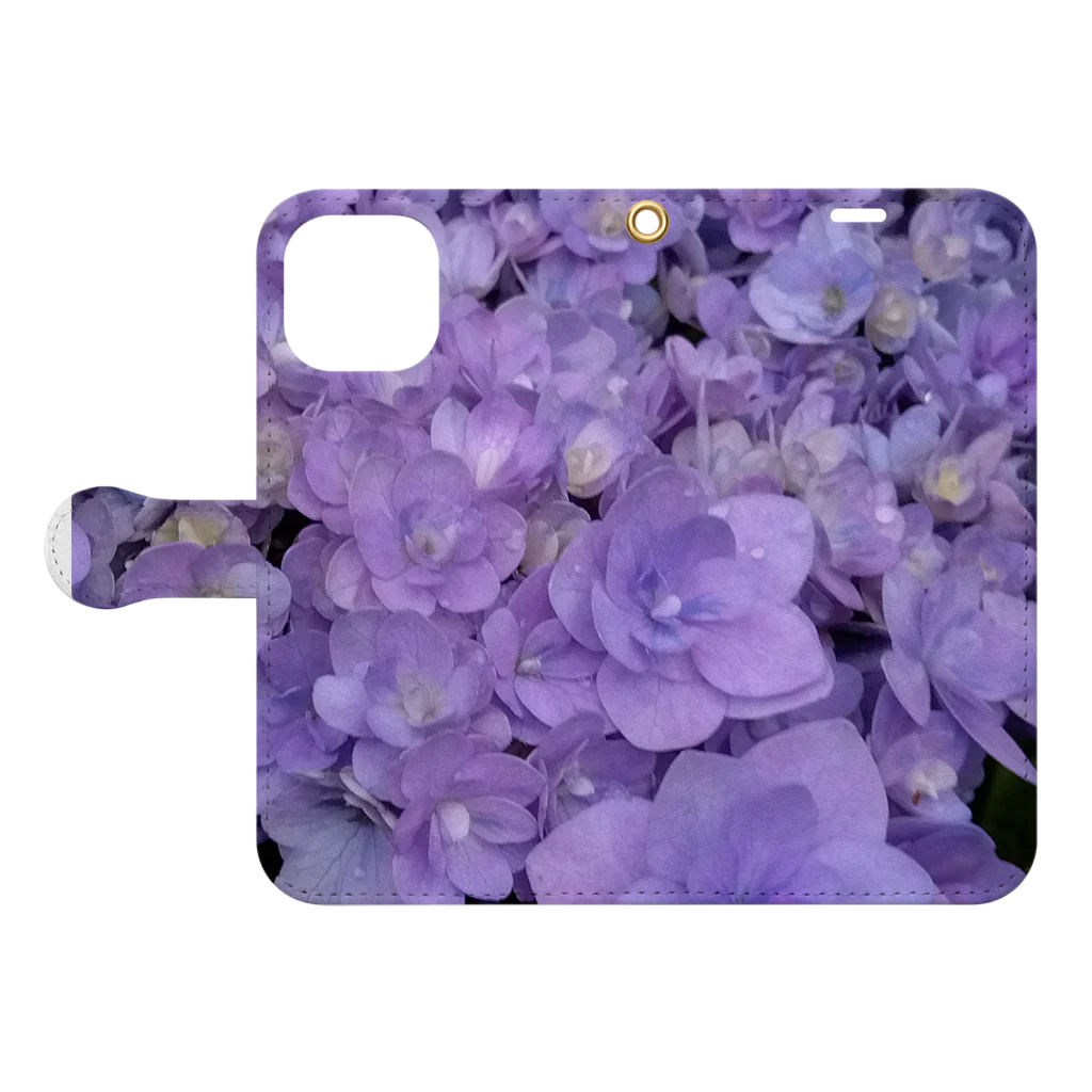 yurisacinの紫陽花（紫） Book-Style Smartphone Case:Opened (outside)