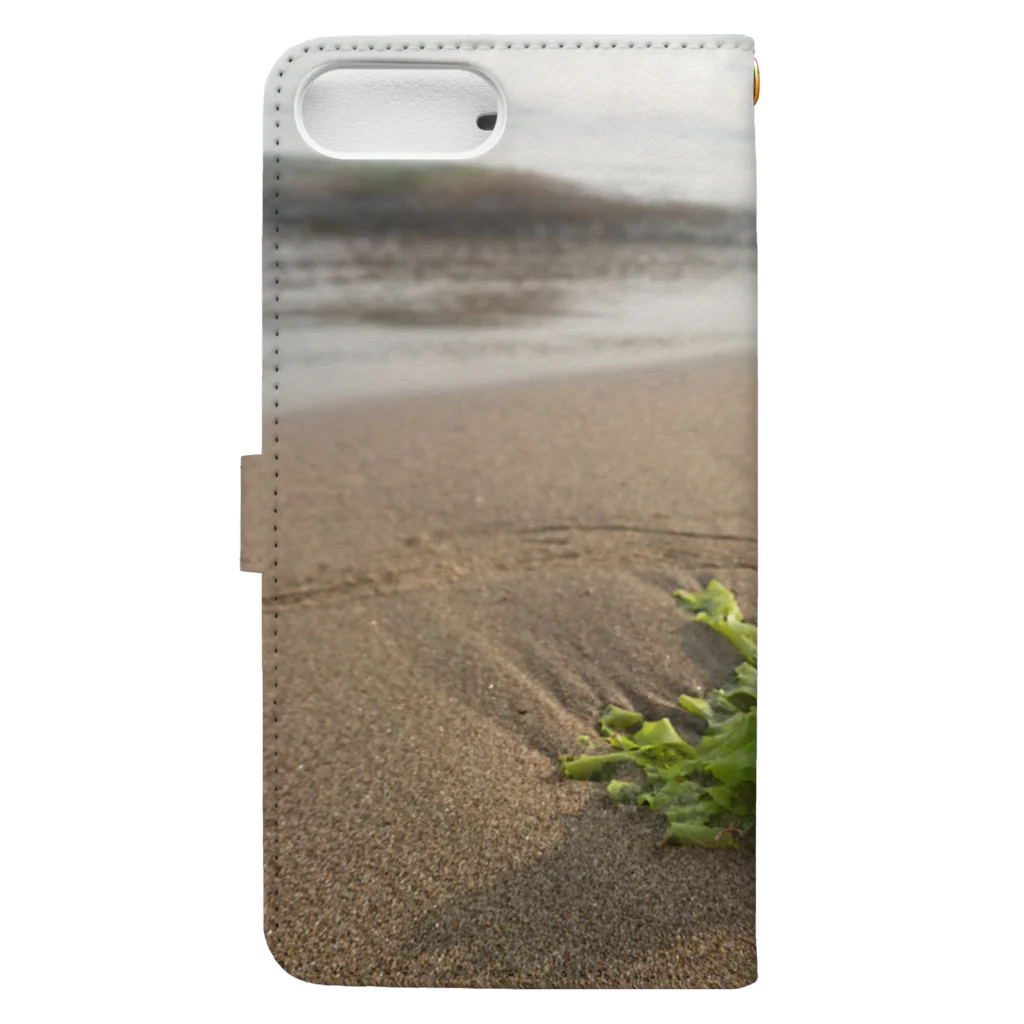 紫咲うにの浜辺に打ち上げられた海藻 Book-Style Smartphone Case :back