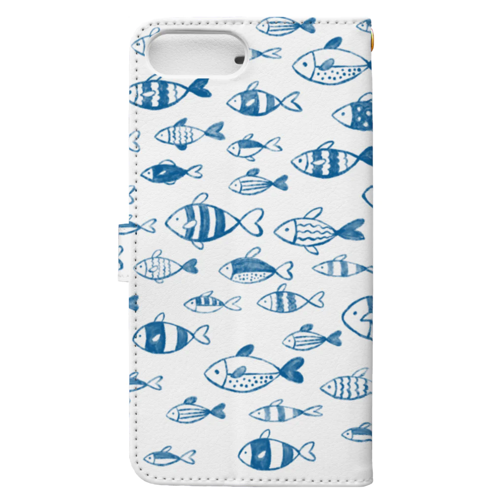 トモカワ ヒロサキ デザインショップの泳ぐ魚柄 Book-Style Smartphone Case :back