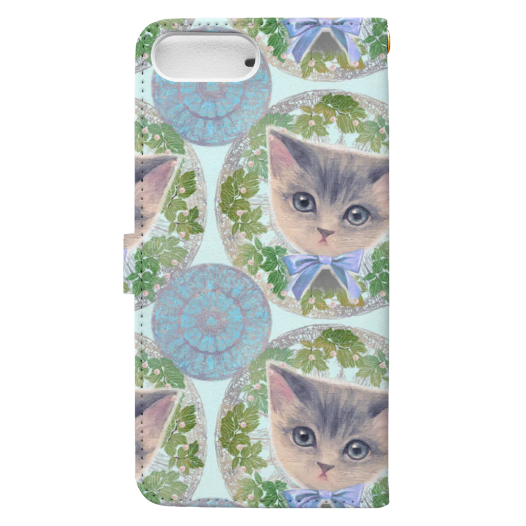 NORIMA'S SHOP のリボンをつけた子猫とアール・ヌーヴォー風レリーフのイラスト Book-Style Smartphone Case :back