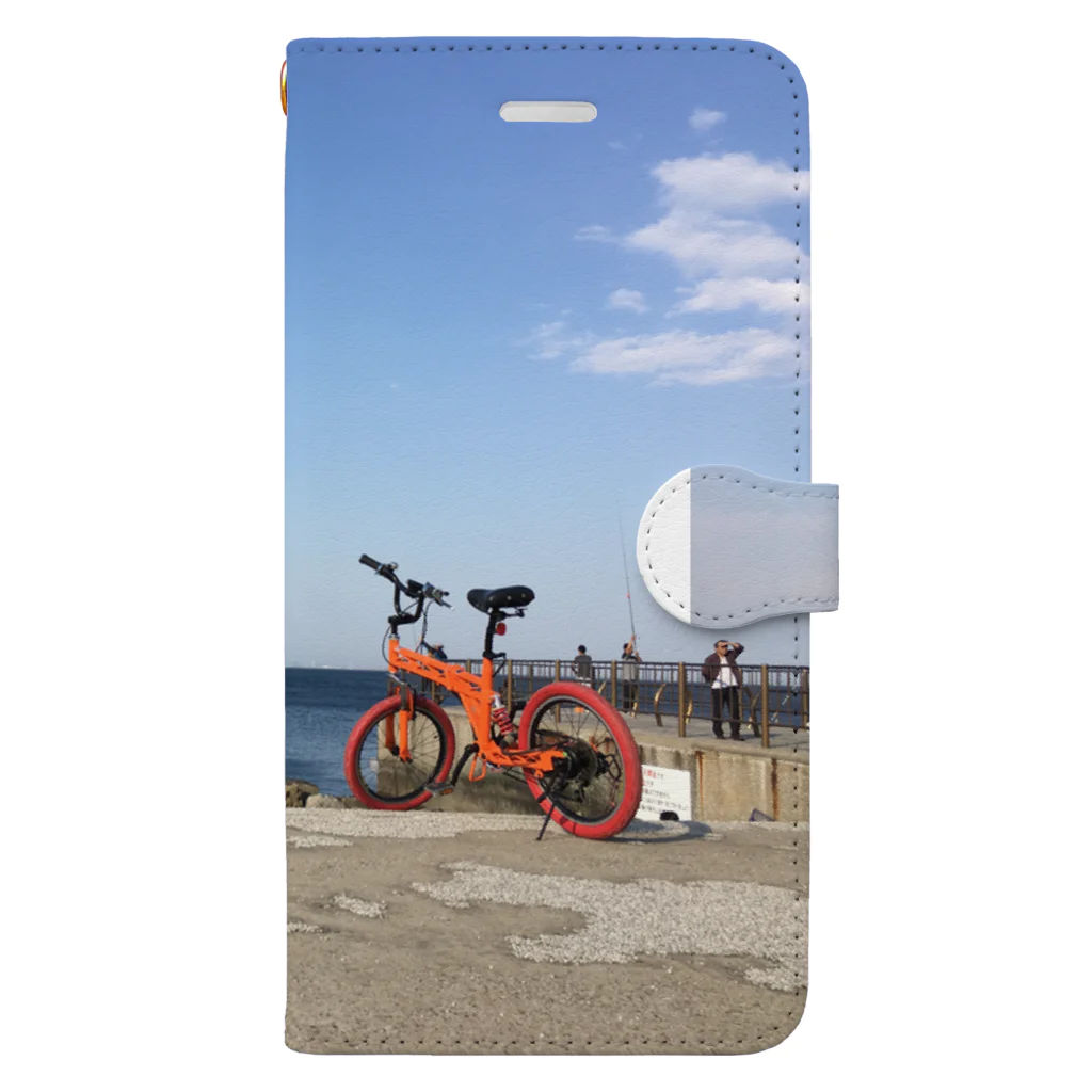 湘南の風景　 Seaside landscape at Shonan area in japanのBike by the sea 手帳型スマホケース