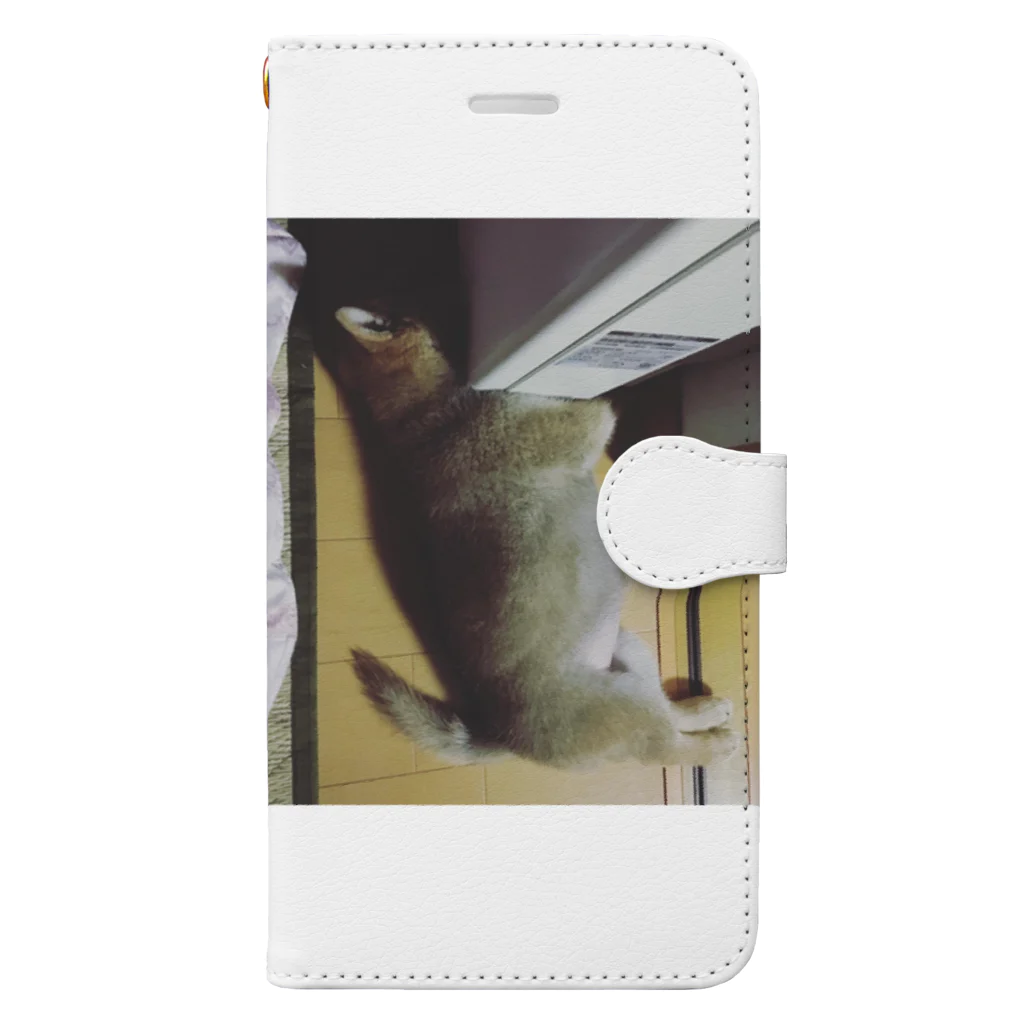 こはるちゃん(柴犬の女の子、2020年6月生まれ)のこはるちゃんです。 Book-Style Smartphone Case