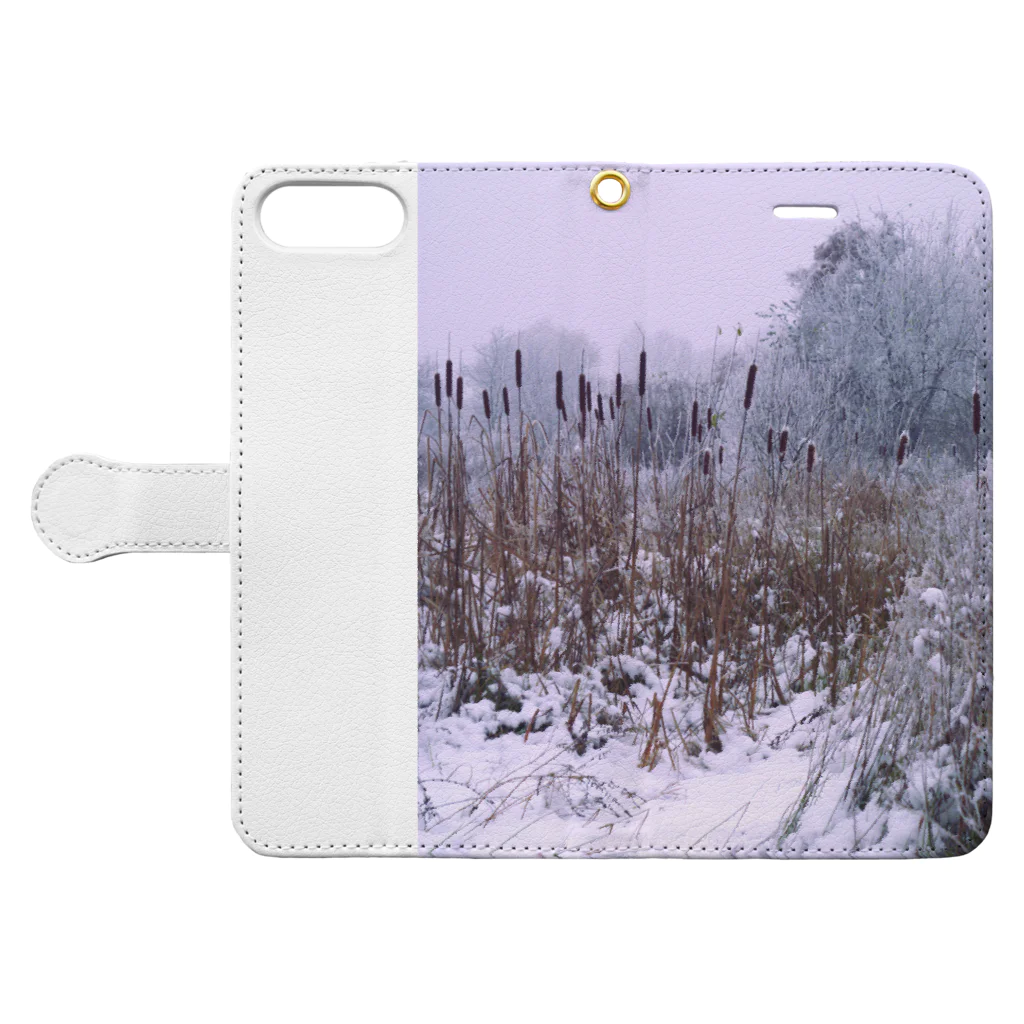 Rei MillerのWinter Landscape, Cattail Book-Style Smartphone Case:Opened (outside)