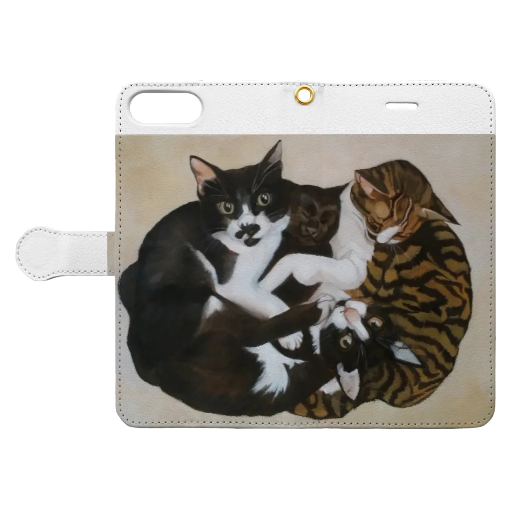 樽猫堂  安部円子の猫 「なかよし４匹」 Book-Style Smartphone Case:Opened (outside)