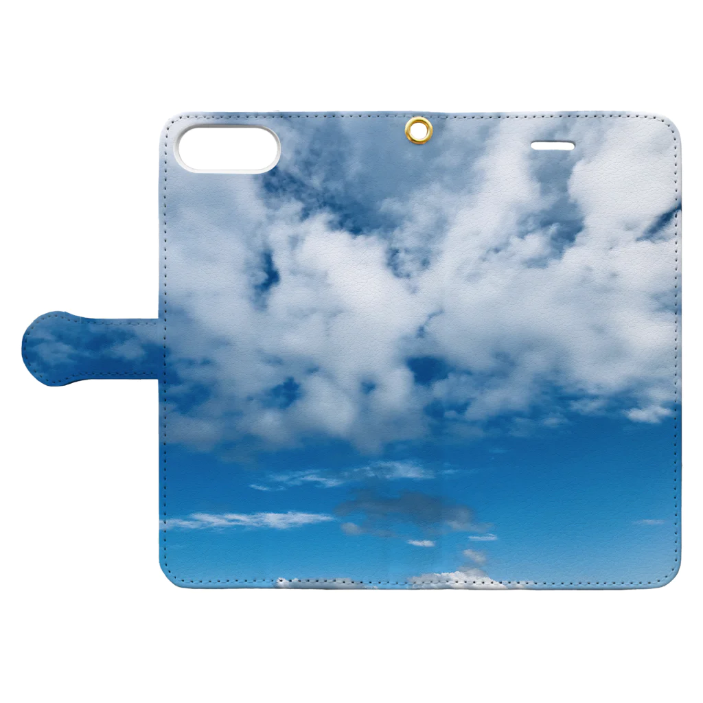 BlueFairyの雲がもくもく 手帳型スマホケースを開いた場合(外側)