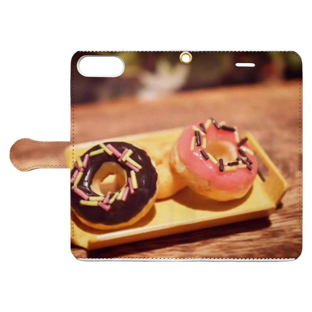 Prism coffee beanの【スイーツ】Prism coffee beanのミニチュアドーナツ Book-Style Smartphone Case:Opened (outside)