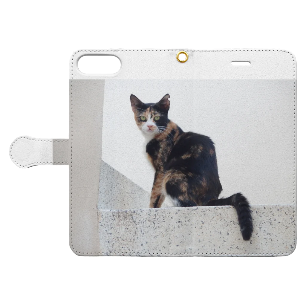 momoニャンカフェの猫好きの聖地、マルタ島の猫さん Book-Style Smartphone Case:Opened (outside)