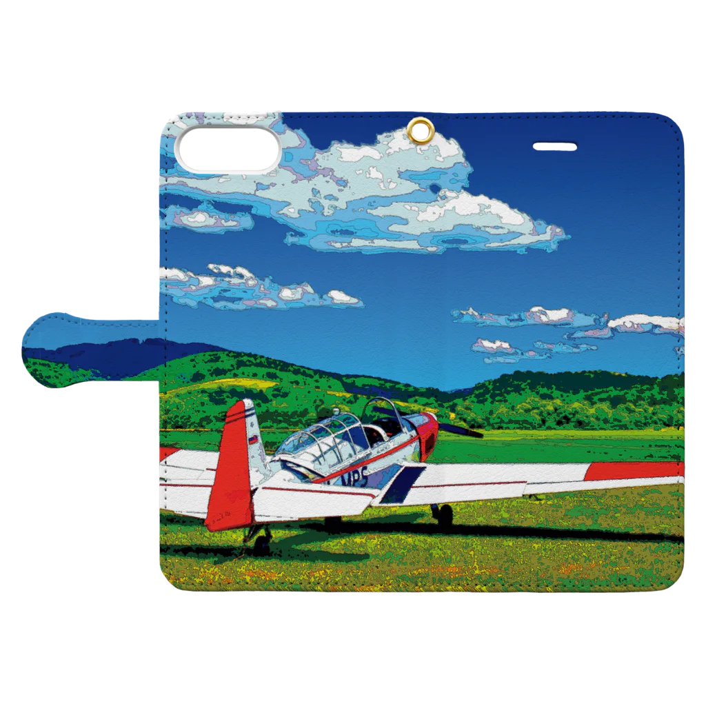 GALLERY misutawoの草原の飛行機 手帳型スマホケースを開いた場合(外側)