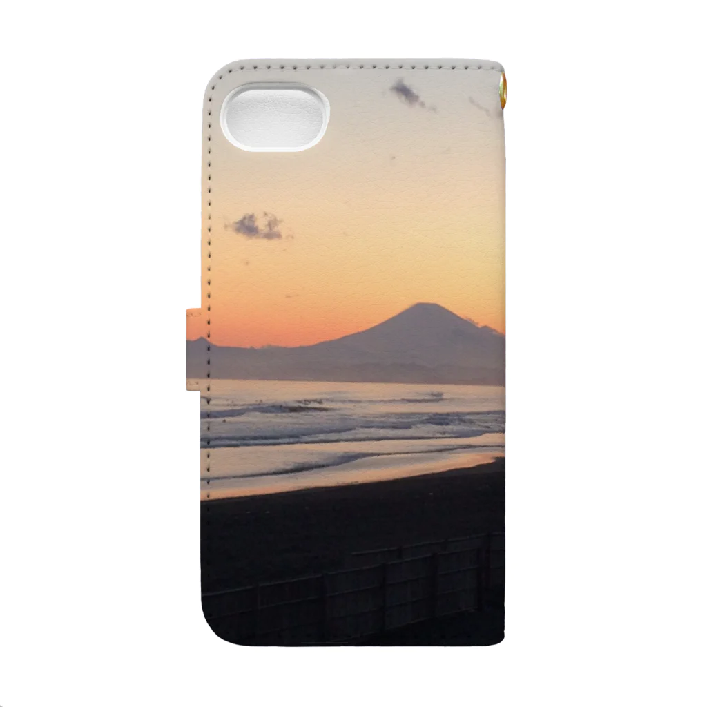 自然派ショップの夕焼けの富士と海 Book-Style Smartphone Case :back