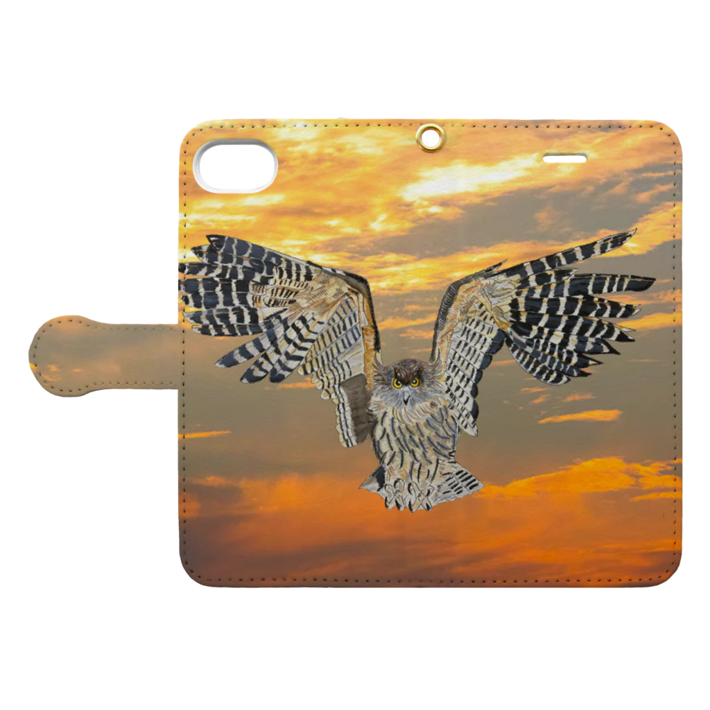 Coshi-Mild-Wildのシマフクロウと夕焼け Book-Style Smartphone Case:Opened (outside)