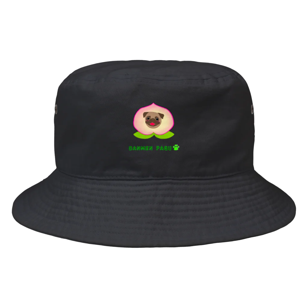 momolove のDANMENN PAGU 桃 Bucket Hat