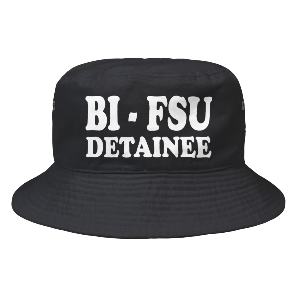 DRIPPEDのBI-FSU DETAINEE 白ロゴ Bucket Hat