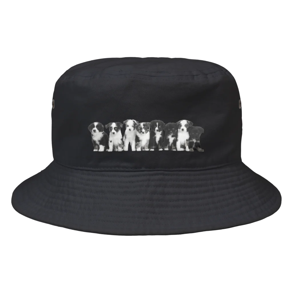 BOREDAMNの8* puppies Bucket Hat