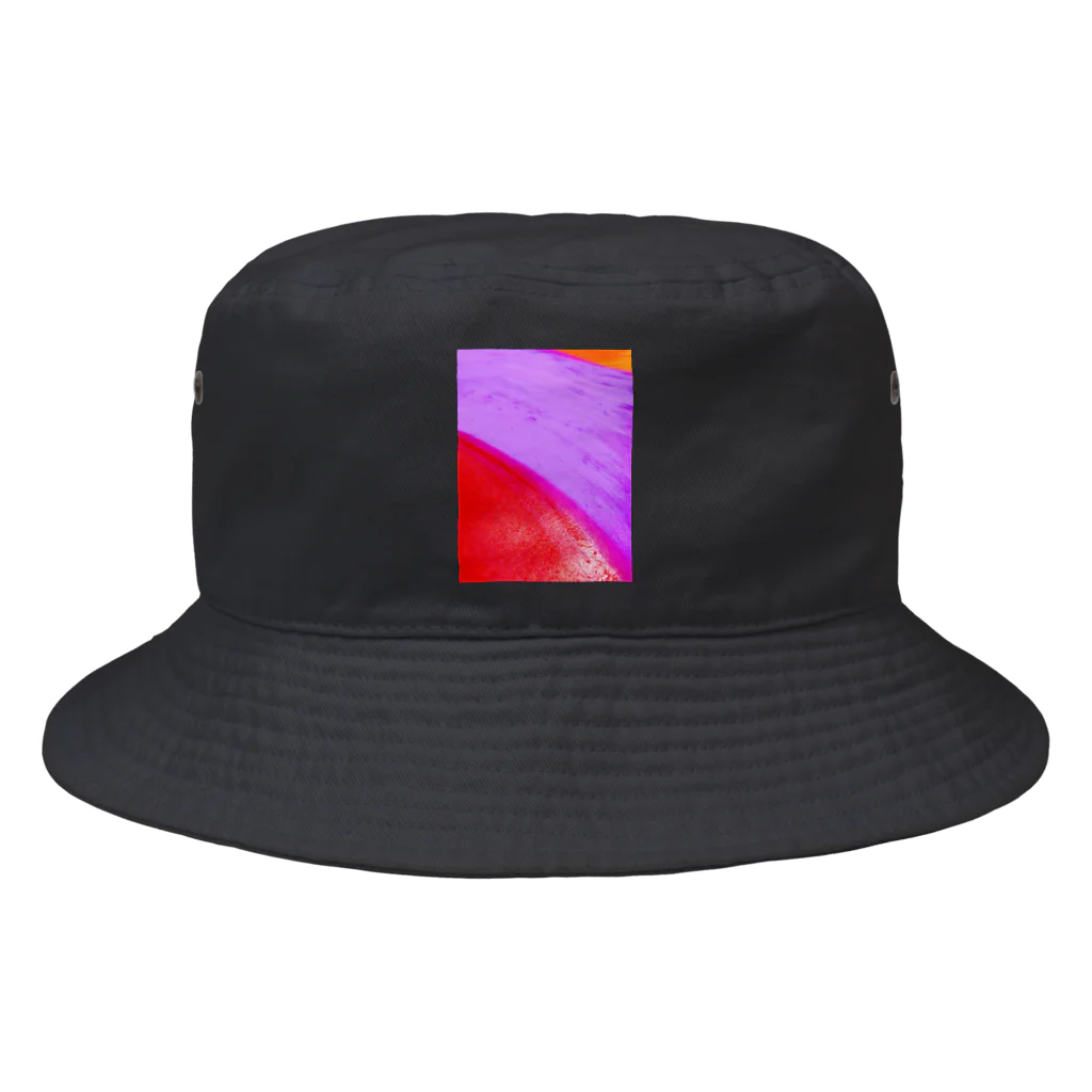 そらのうえ888階の紅い虹 Bucket Hat