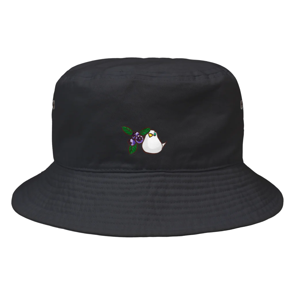 Rainbow in the skyのことりのしろぴー(ブルーベリー) Bucket Hat