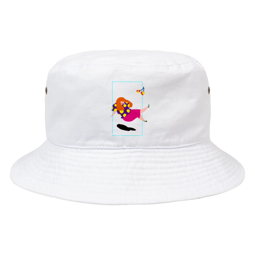 fig-treeの水玉の女04 Bucket Hat