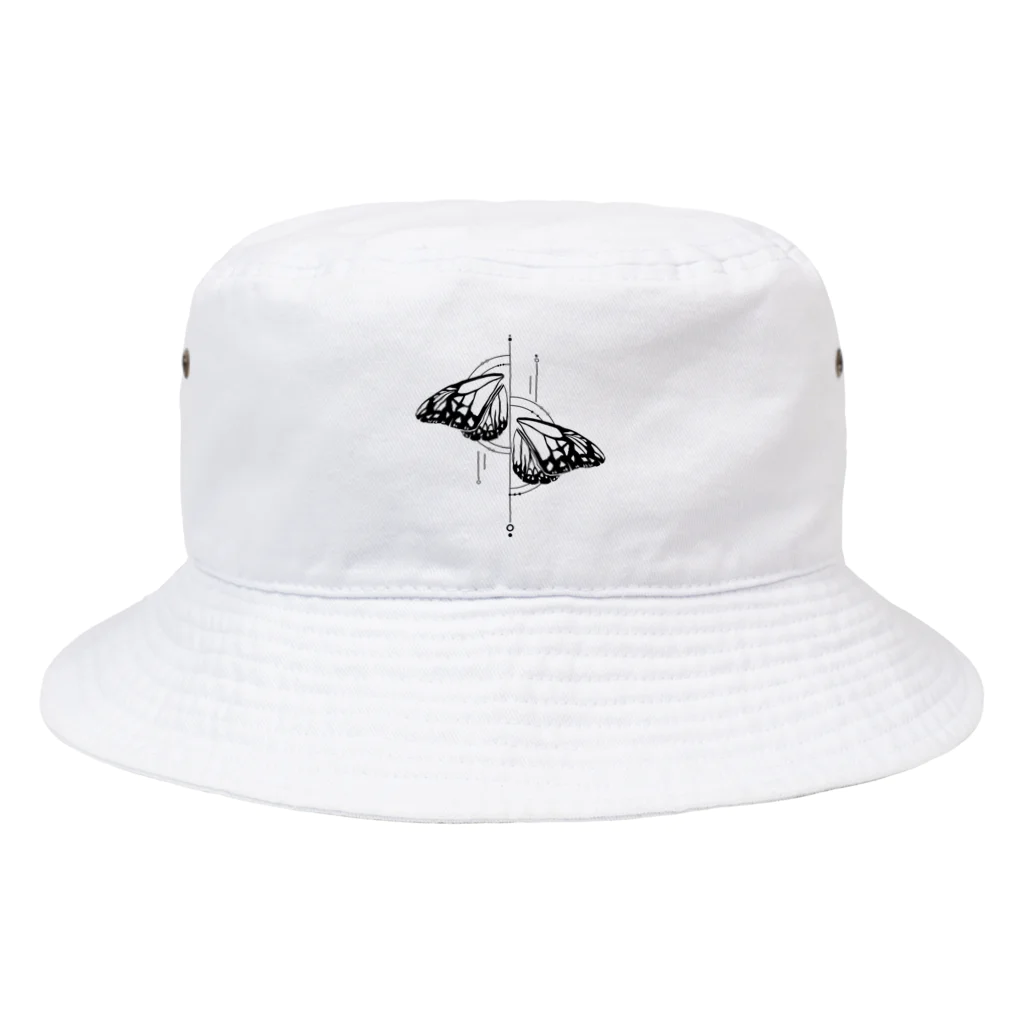 IVYのpapillon Bucket Hat