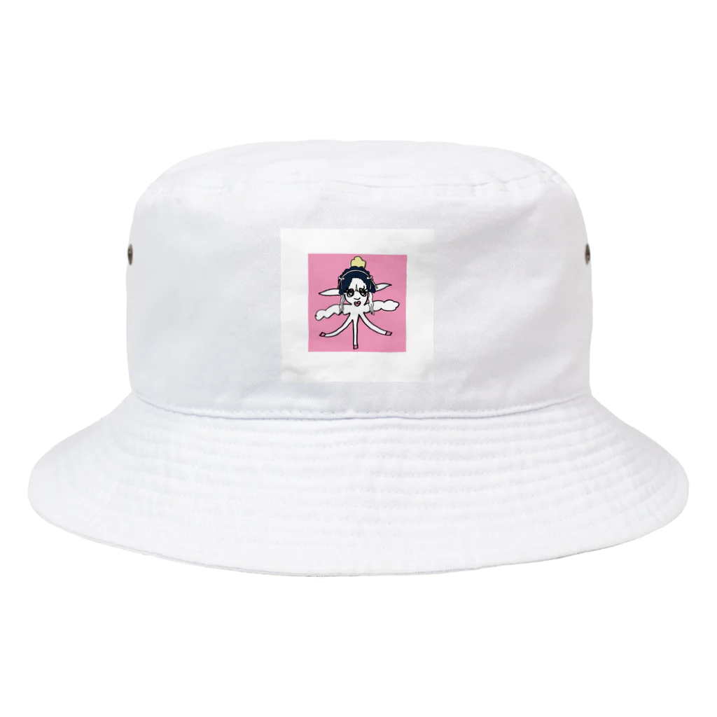 プーさんの毛皮にくるまる？羊ちゃん Bucket Hat