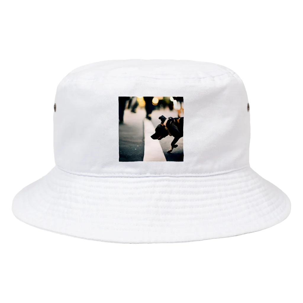 Cloretsの散歩中の犬のグッズ Bucket Hat