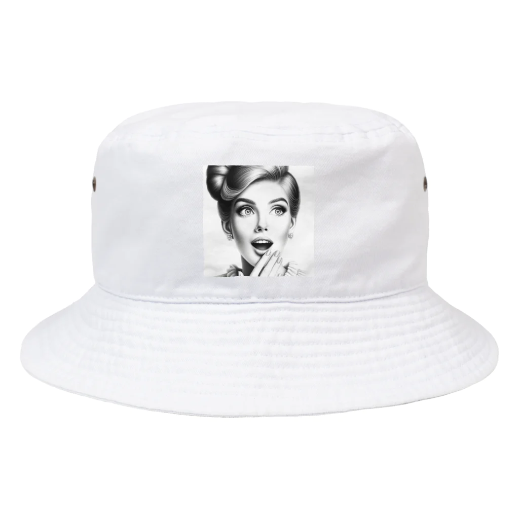 aoyama1964の驚く女性 Bucket Hat