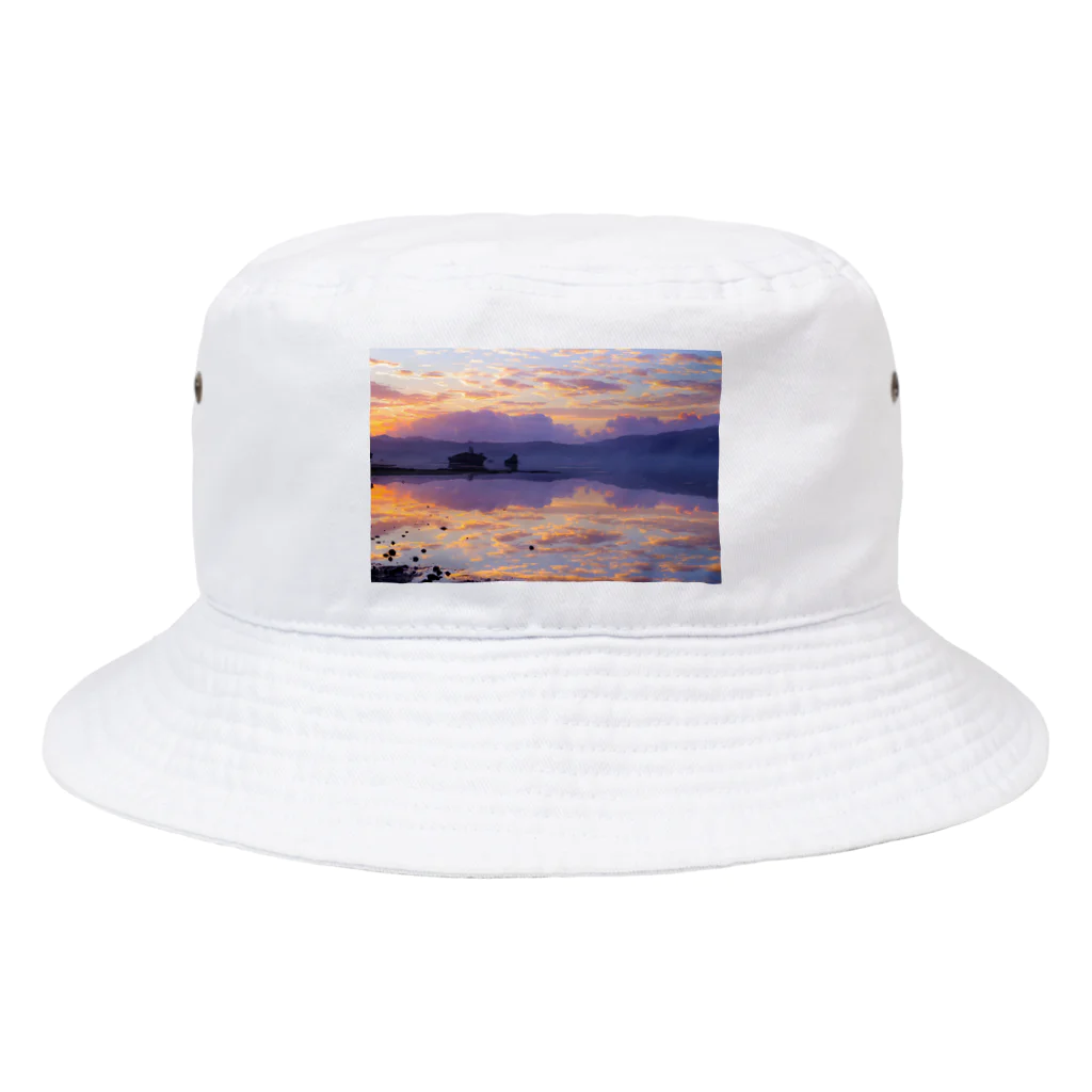 空が好きのある日の朝焼け Bucket Hat