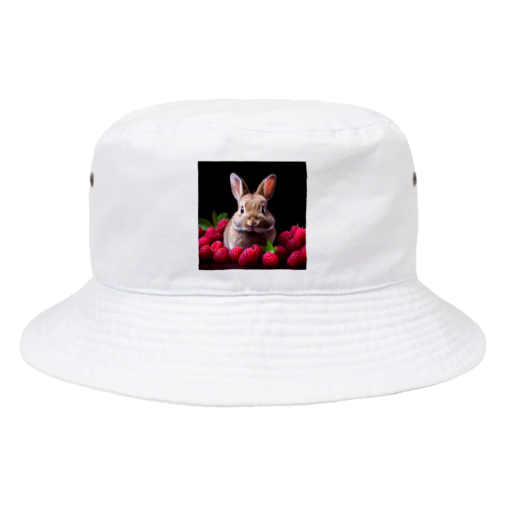 ZeroCreativeのラズベリーラビット Bucket Hat