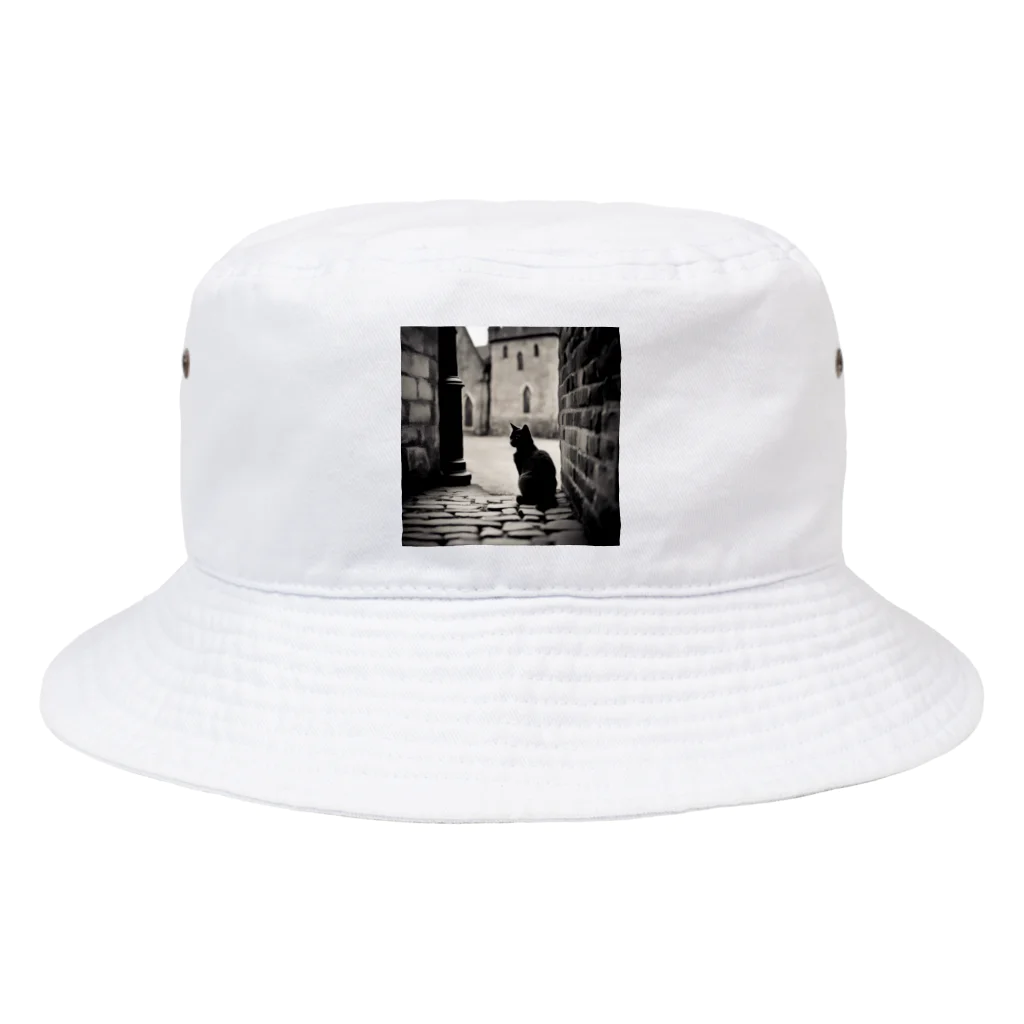 KIO MAKITAのたたずむ黒猫 Bucket Hat