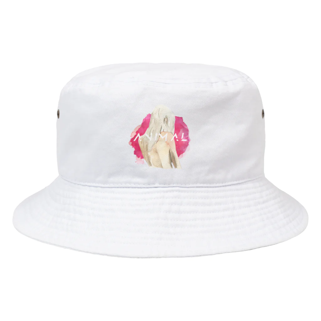 SANKAKU DESIGN STOREの僕らはただの動物。 赤 Bucket Hat