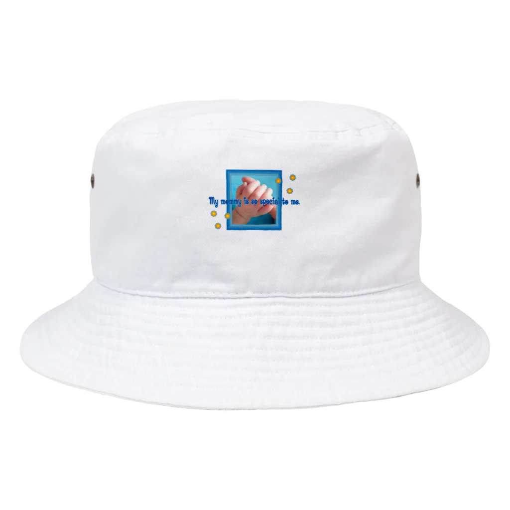 フォーヴァのMy mommy is so special to me.-happy baby hands-ハッピーベイビーハンズ-  Bucket Hat